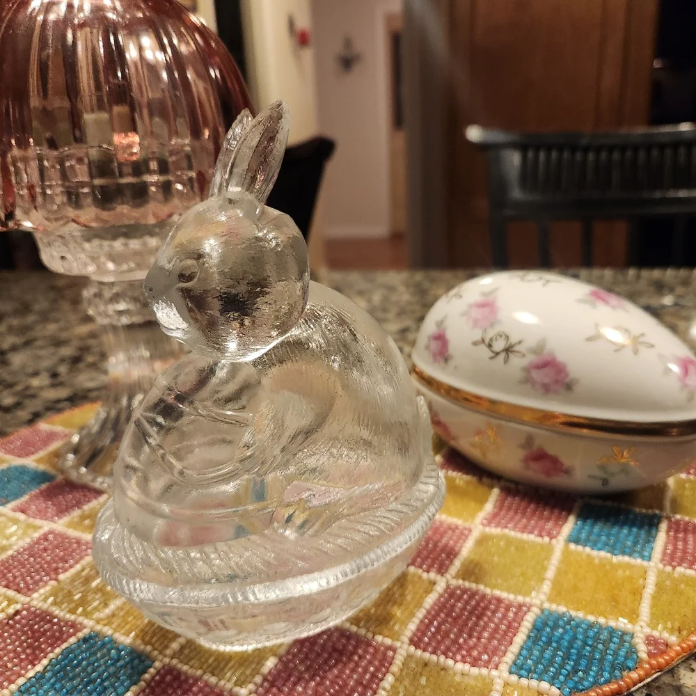 Pressed Glass Bunny On A Nest Easter Candy Dish / Trinket Dish